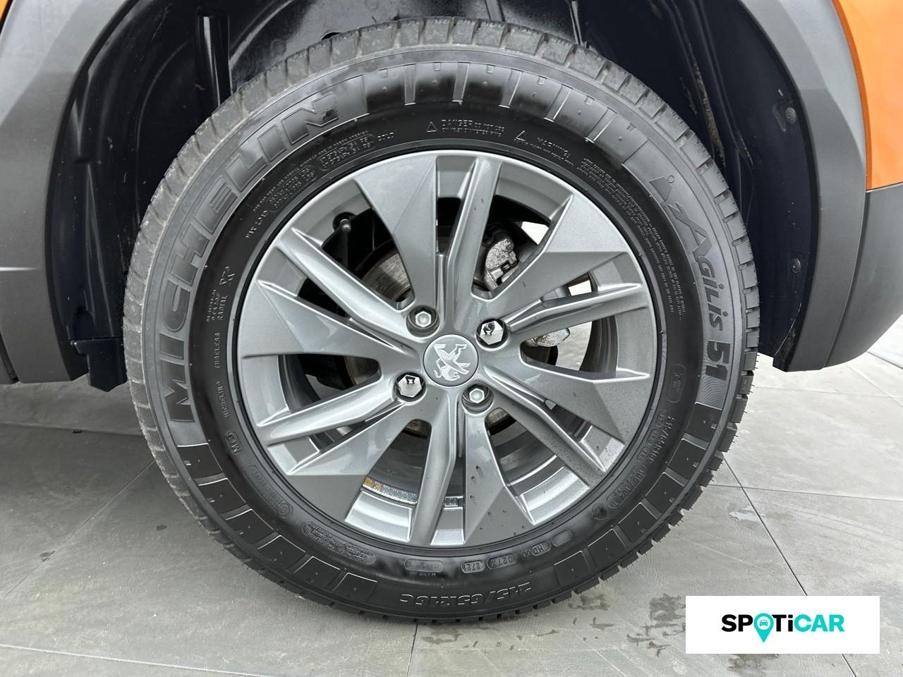 Peugeot 2008 1.2 puretech 130ch s&s active pack — photo 11
