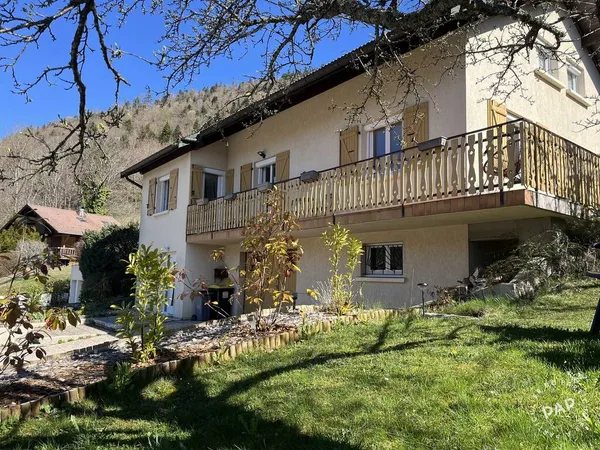 Maison 6 pièces 191 m²