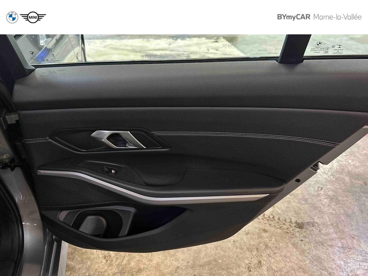 BMW Touring 320e 204 ch BVA8 — photo 26