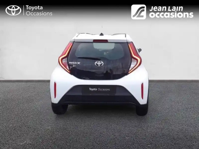 Toyota Aygo X 1.0 vvt-i 72 — photo 6