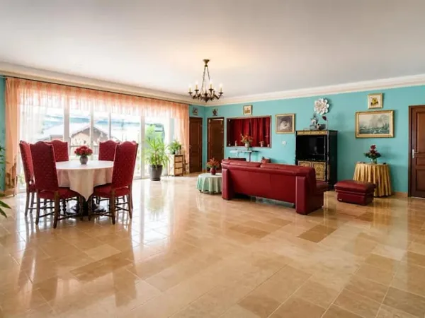 Maison 6 pièces 200 m²