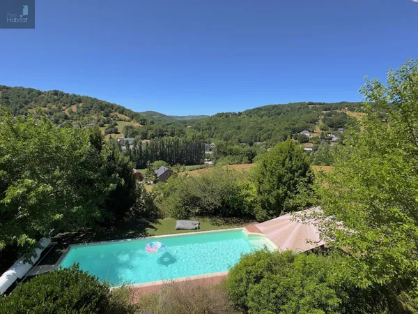 Maison 6 pièces 166 m²