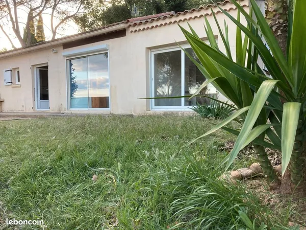Maison avec jardin à louer à Saint Martin d'Ardèche