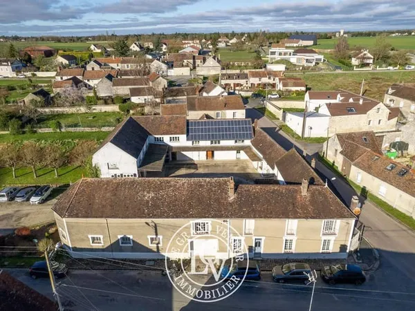 Maison 11 pièces 1015 m²