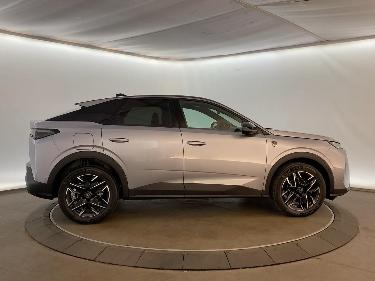 Peugeot 3008 hybrid 145 e-dcs6 gt — photo 4