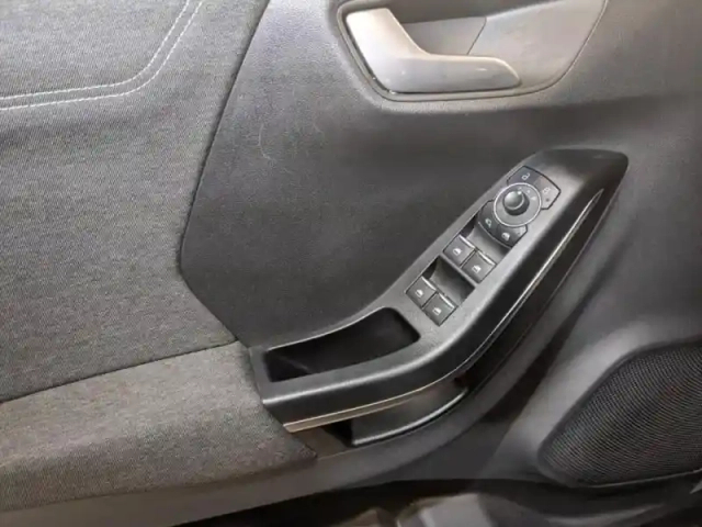 Ford Puma 1.0 flexifuel 125ch s&amp;s mhev titanium — photo 12