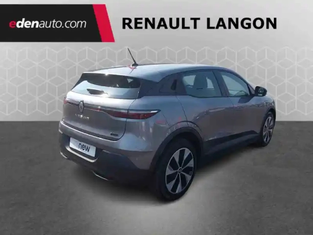 Renault Megane e-tech ev60 130ch super charge — photo 14