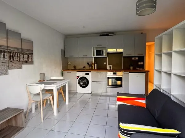 Appartement meublé 35 m2 + terrasse+ parking+ cave