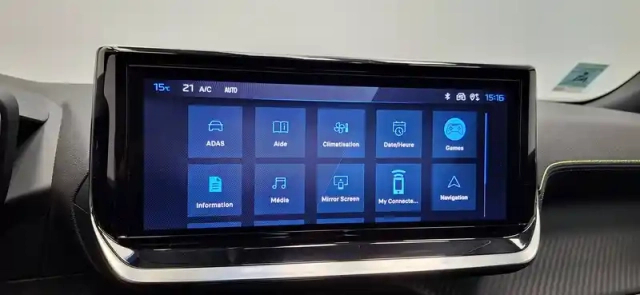 Peugeot 2008 hybrid 136 e-dcs6 — photo 30