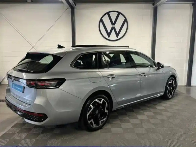 Volkswagen Passat 1.5 ehybrid 272 dsg6 — photo 2