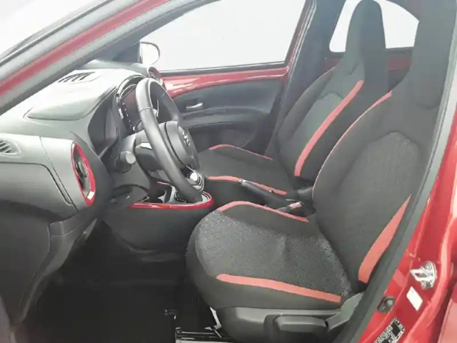 Toyota Aygo X 1.0 vvt-i 72 s-cvt — photo 61