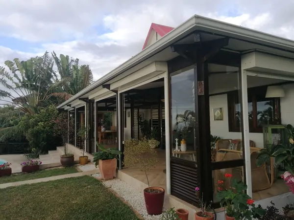 ORPI-LA POSSESSION VILLA F6