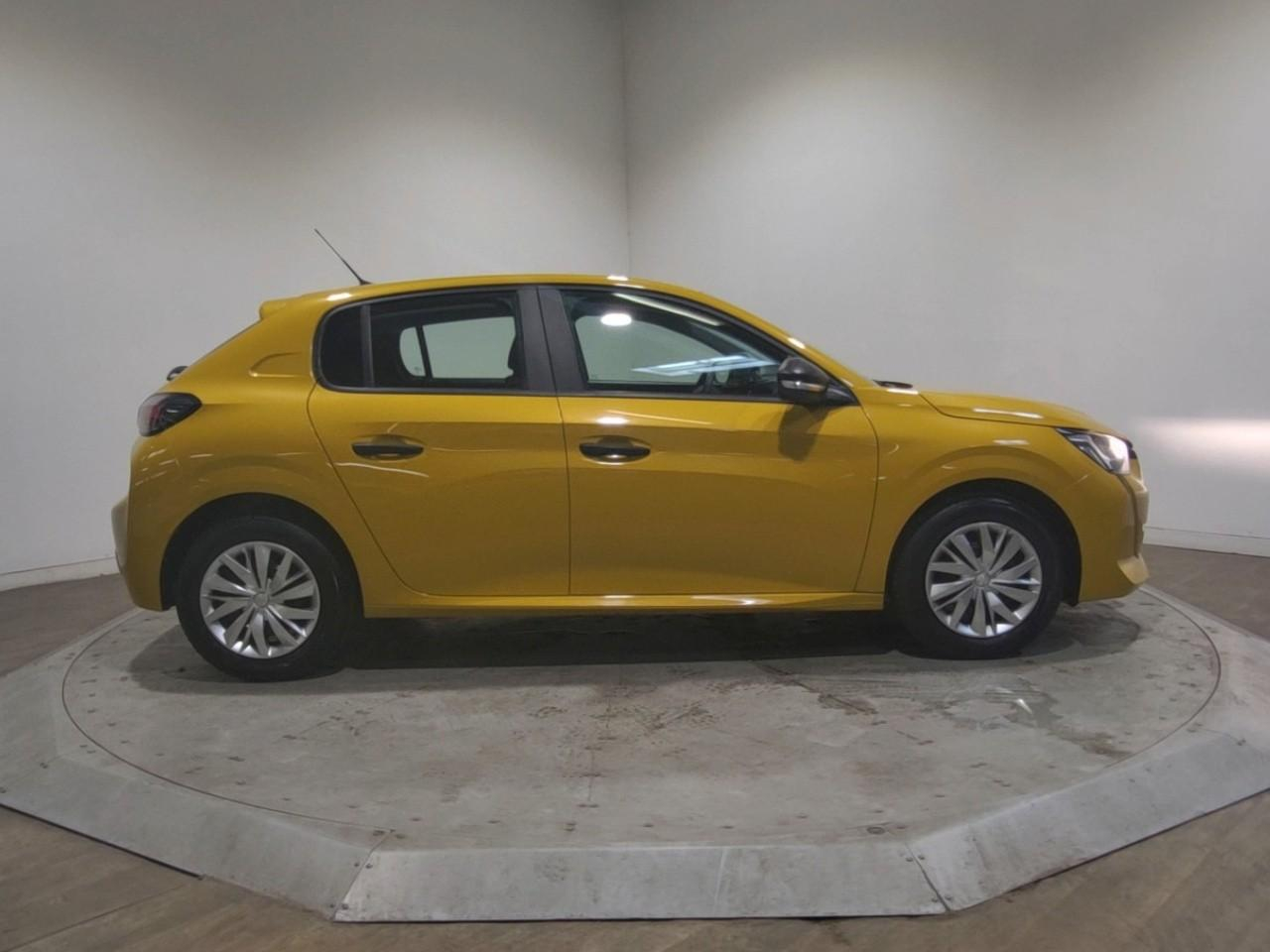 Peugeot 208 puretech 75 s&s bvm5 like — photo 6