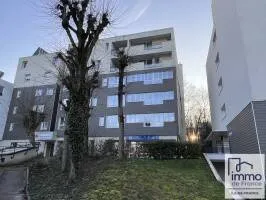 Bureaux 86 m²