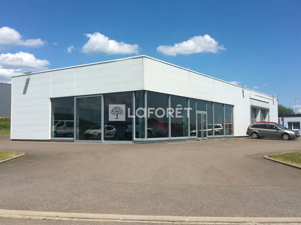 Local commercial 428 m²