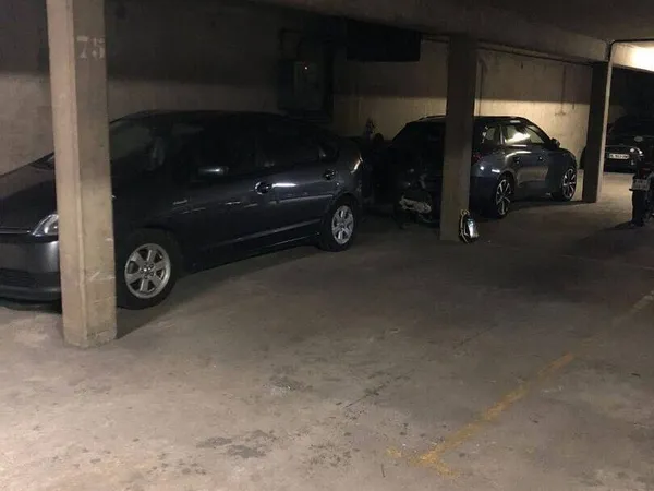 Parking 10 m²