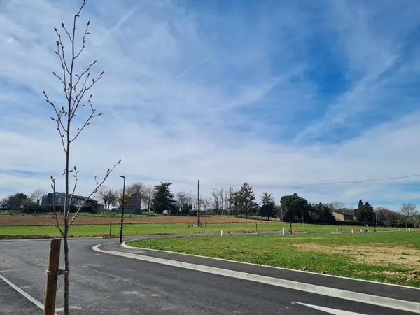 Terrain en lotissement 1045 m²
