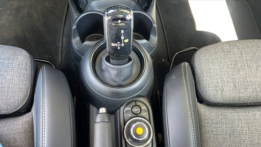 Mini Mini 1.5 Cooper 136 BVA - Edition Greenwhich – 2020 – 22287 km – Essence – Boîte Automatique — photo 11