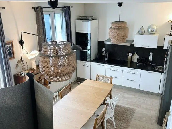 Maison de ville 4 pièces en bon état - 90 m² au sol dont 80 m² habitables - Nogent Village