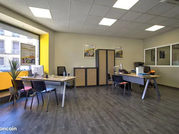 Bureaux, local commercial 142 m² AGEN