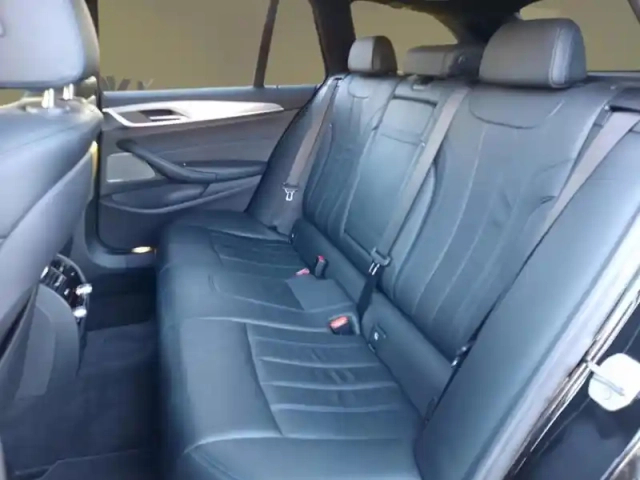 Bmw Serie 5 m550 d 3.0 400 ch xdrive — photo 18