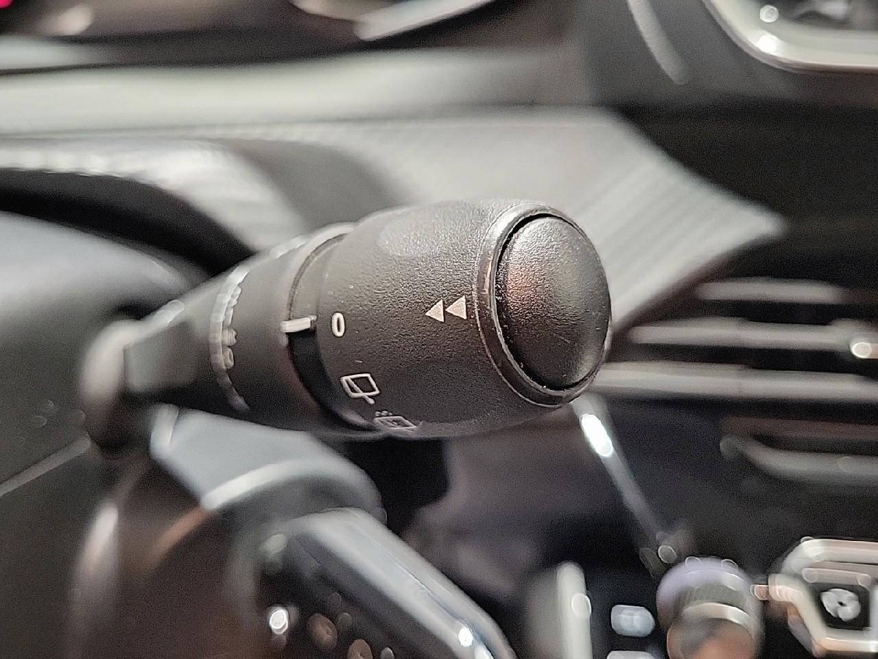 Peugeot 208 bluehdi 100 s&s bvm6 premium — photo 21