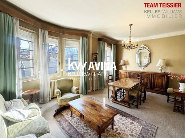 Maison 9 pièces 227 m²