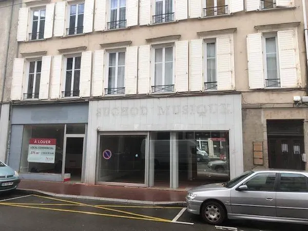 Local commercial 1 pièce 315 m²