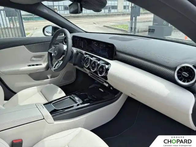 Mercedes Cla shooting brake 250 e 8g-dct — photo 42