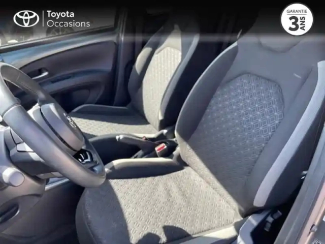 Toyota Aygo x 1.0 vvt-i 72ch design — photo 11