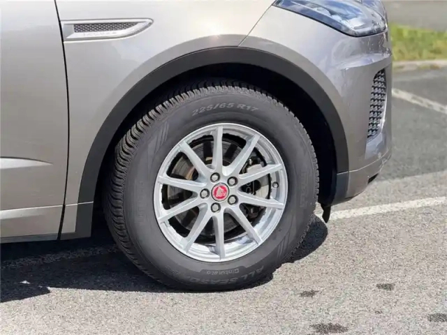 Jaguar E-Pace 2.0 d - 150 ch 2wd bvm — photo 33