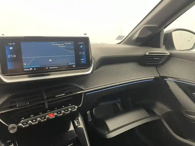 Peugeot 208 puretech 100 s&amp;s eat8 — photo 60