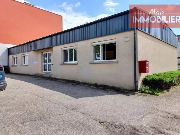 Bureaux 100 m²