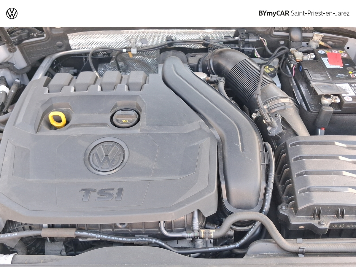 Volkswagen Golf 1.5 TSI 130 EVO BVM6 — photo 17