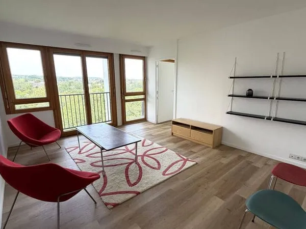Appartement 4 pièces 77 m²
