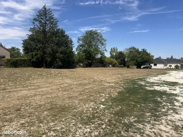 Terrain 901 m² Mesnil Sellieres