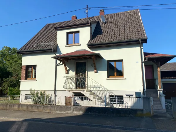 Maison 5 pièces de 115 m2 habitables.