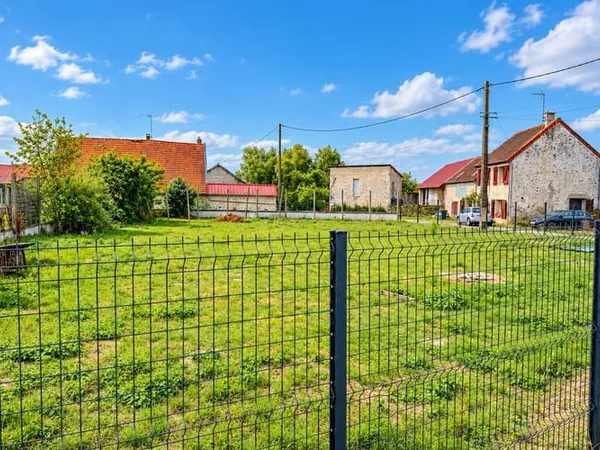 Terrain 560 m²