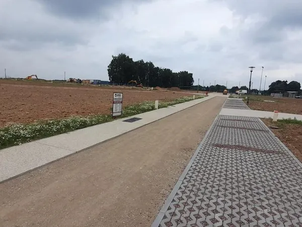 Terrain 701 m² Montigny