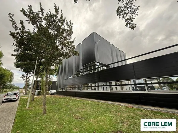 Bureaux 158 m²