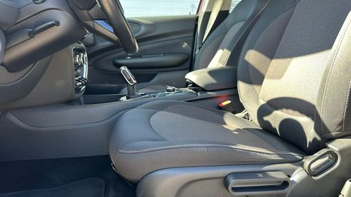 Mini Clubman 2.0 Cooper D 150 Steptronic8 - Business – 2018 – 146409 km – Diesel – Boîte Automatique — photo 41