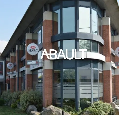 Local commercial 322 m²