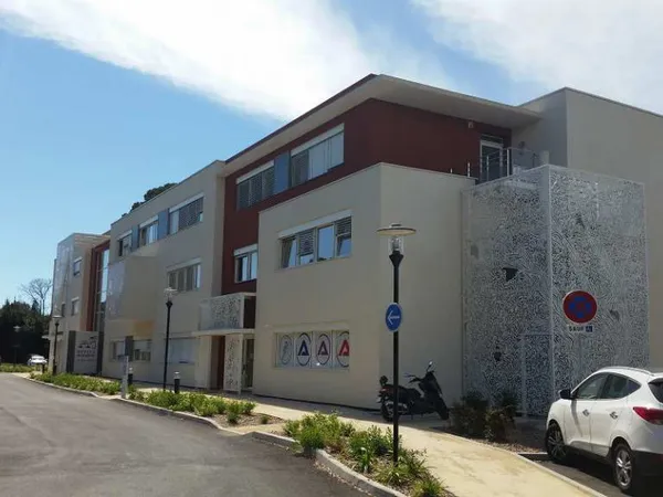 Bureaux 6 pièces 87 m²