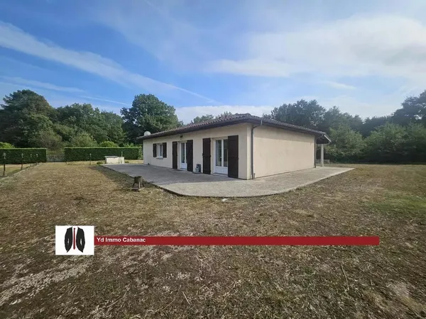 BELLE PROPRIÉTÉ DE PLAIN-PIED AVEC DEPENDANCESSUR PRÈS DE 8 000