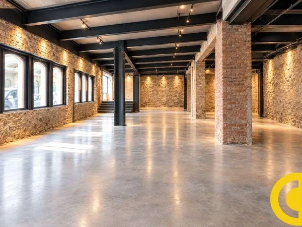 74 - ANNECY EMPLACEMENT N° 1 A LOUER - 240 M²