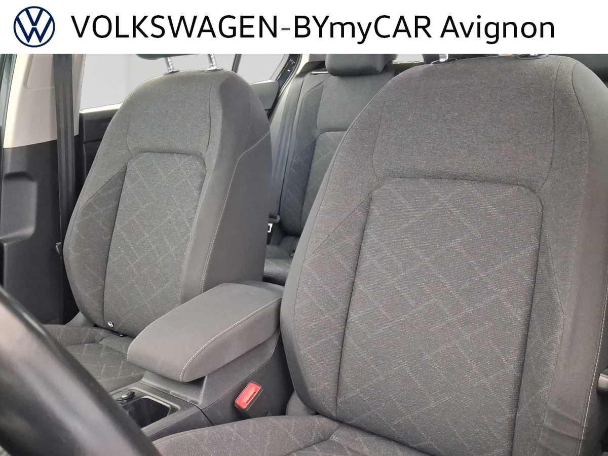 Volkswagen Golf 1.0 TSI OPF 110 BVM6 — photo 23