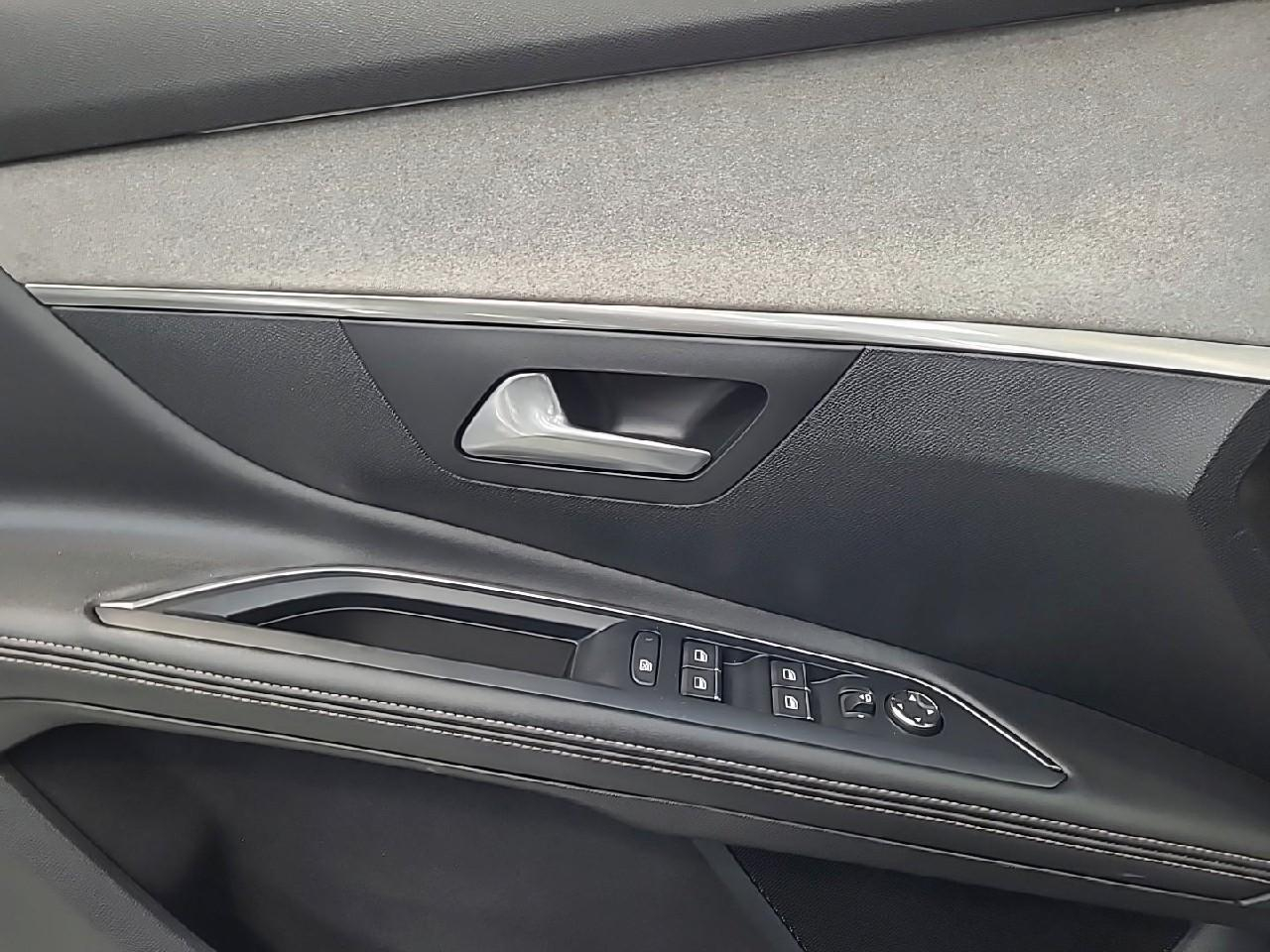 Peugeot 5008 bluehdi 130ch s&s eat8 gt — photo 32