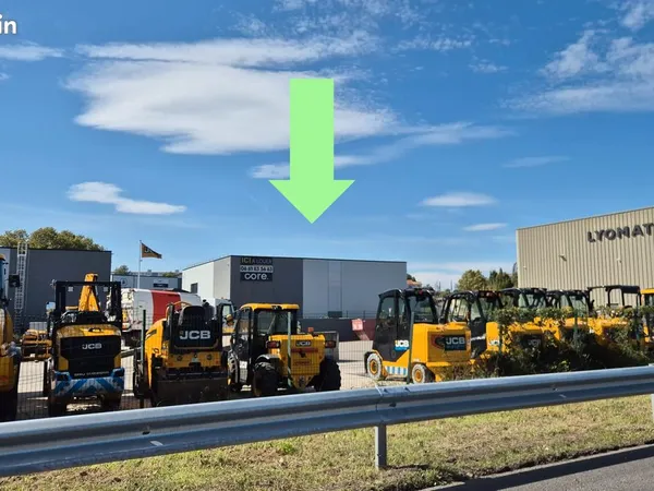 Entrepôt/bâtiment industriel neuf à louer à 2 mins de l'A7
