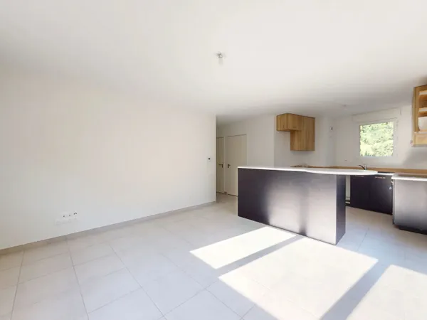 Superbe T3 lumineux avec vue dégagée Résidence récente à Gières