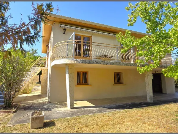 Maison familiale 125 m² au calme proche toutes commodités